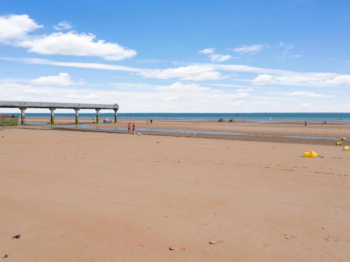 Fully Renovated House Only Few Minutes Walk Away From Ohama Beach Vierville-sur-Mer Luaran gambar